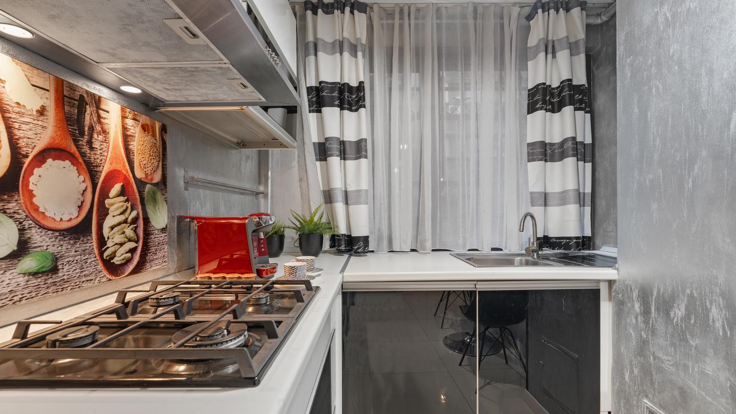 13B - Monochrome Escape / 1BR / Ultra Central - Image 1